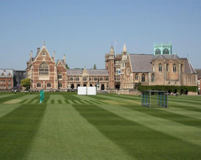 Здание Clifton College
