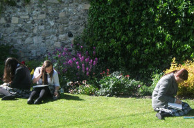 Студенты Dover College