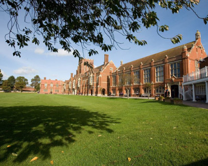 Здание Eastbourne College