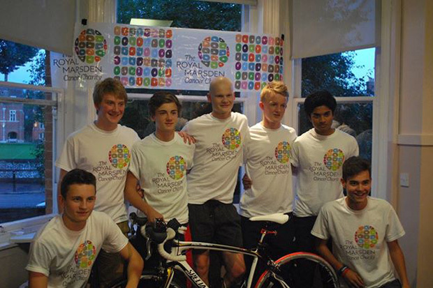 Студенты Eastbourne College