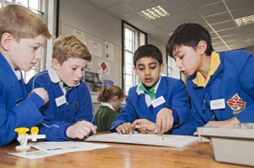 Студенты Haileybury College на занятиях