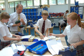 Студенты Haileybury College на занятиях