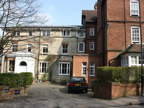 Здание Harrow school