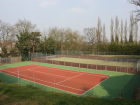 Спортивные площадки в Harrow school