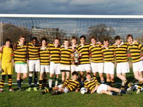 Студенты Harrow school