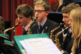 Студенты Hurspierpoint College занимаются музыкой