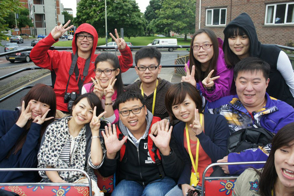 Студенты INTO East Anglia University