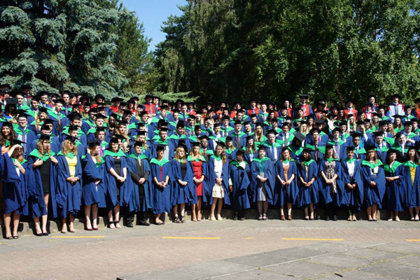 Выпускники INTO East Anglia University