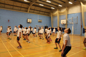 Занятия в спортивном зале