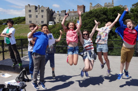 Студенты Kent College