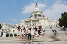 Студенты Moira House Girls School