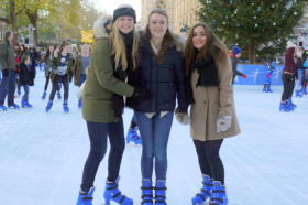 Студенты St. Clare’s катаются на коньках