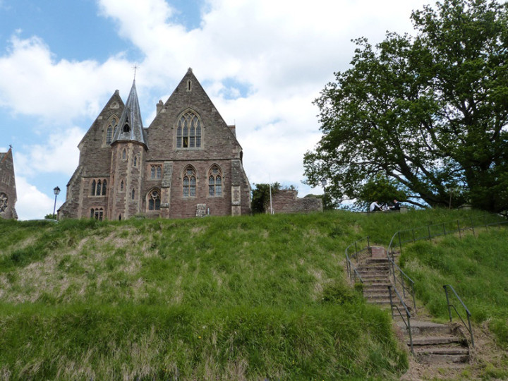 Здание St. Michael's College