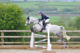 Студенты St.Mary’s Calne занимаются конным спортом