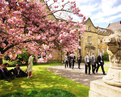 Здание Tonbridge school