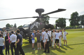 Студенты Tonbridge school