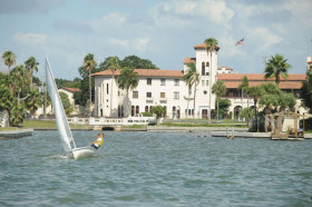 Admiral Farragut Academy