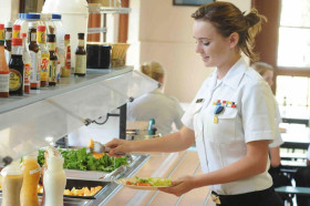 Обед в Admiral Farragut Academy