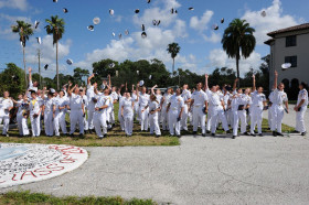 Студенты Admiral Farragut Academy