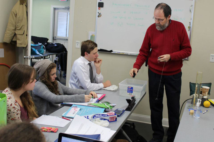 Студенты Chapel Hill-Chauncy Hall School на занятиях