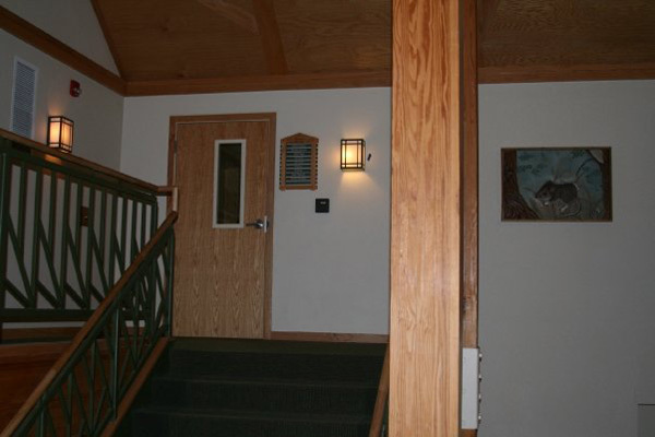 Холл в Conserve School 