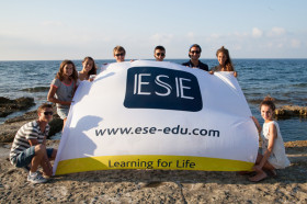 Студенты ESE на берегу моря