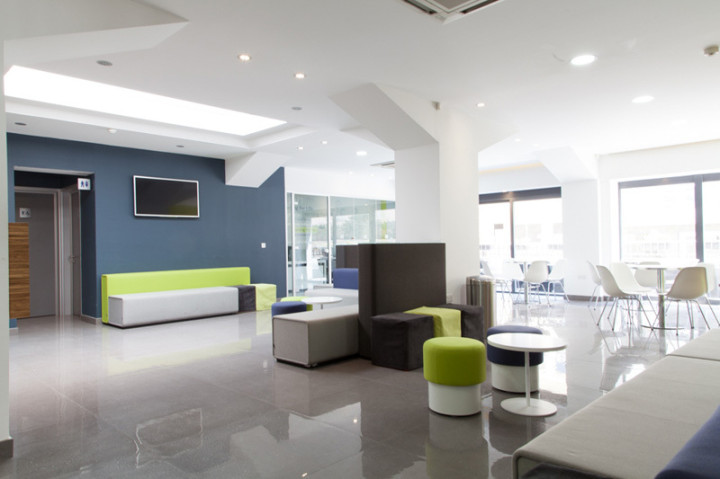 Холл в ESE Milan Junior Camp