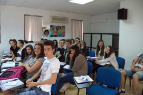 Студенты Inlingua Malta на занятиях