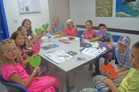 Студенты Inlingua Malta на занятиях творчеством