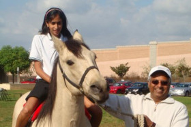 Студенты Fairmont Academy занимаются конным спортом