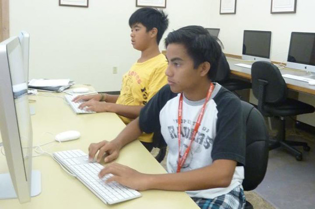 Студенты Hawaii Preparatory Academy на занятиях