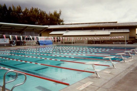 Бассейн в Hawaii Preparatory Academy