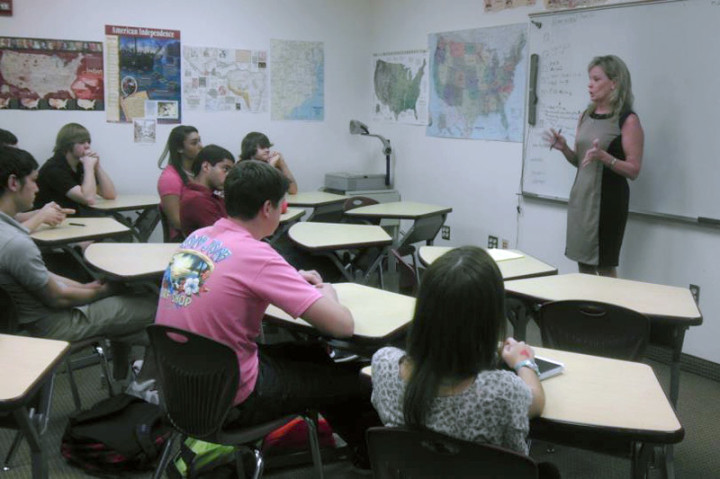 Студенты Lake Mary Preparatory School на занятиях