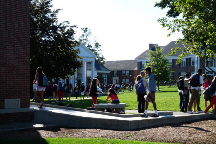 Студенты Lawrence Academy