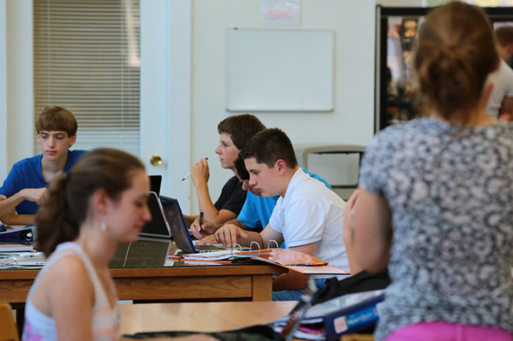 Студенты Lawrence Academy на занятиях