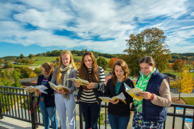 Студенты Lawrence Academy