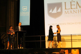 Церемония награждения в Leman Manhattan Preparatory School