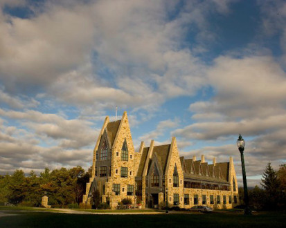 Здание Mercesburg Academy