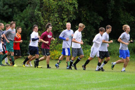 Студенты New Hampton School занимаются бегом