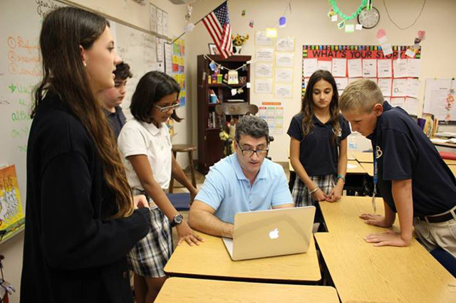 Студенты North Broward Preparatory School в учебном классе