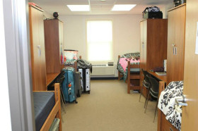 Жилая комната для студентов North Broward Preparatory School