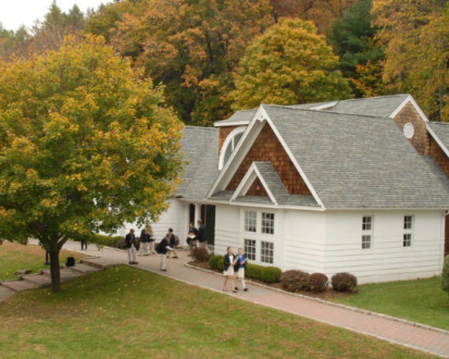 Здание Rumsey Hall School