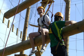 Студенты South Kent School занимаются альпинизмом