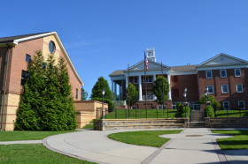 Здание West Nottingham Academy