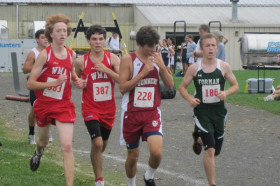 Студенты Wilbraham & Monson Academy занимаются бегом