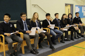 Студенты Bodwell High School