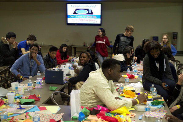 На занятиях творчеством