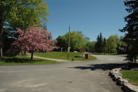 Территория Rosseau Lake College