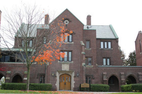 Здание Trinity College School