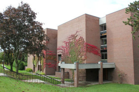 Здание Trinity College School